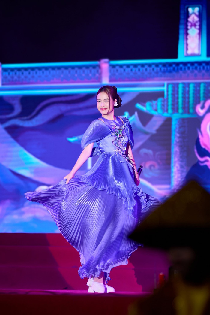 Tiếc nuối của Hoàng Thùy Linh Ảnh 1