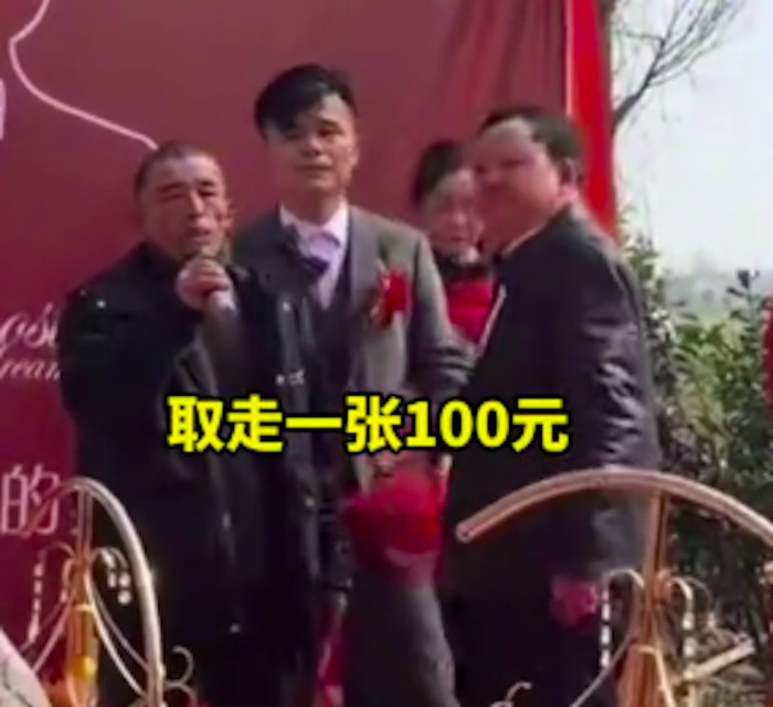 Cha cô dâu trả lại 660 triệu đồng sính lễ cho con rể, tuyên bố khiến cả đám cưới nín lặng Ảnh 1