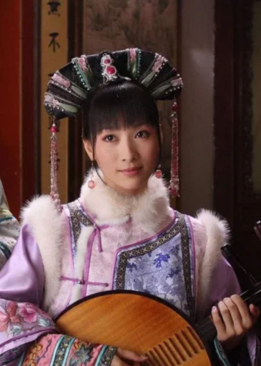 An Lăng Dung trong phim Chân Hoàn truyện.