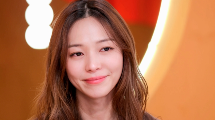 Sunye mới đây đã lần đầu chia sẻ về quãng thời gian đau thương khi liên tiếp mất người thân ở tuổi 20.