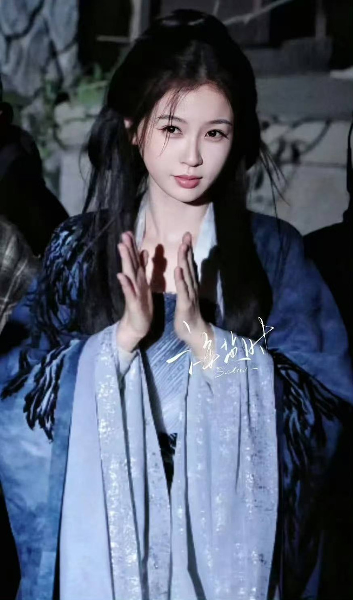 Ngu Thư Hân luôn là tâm điểm của mọi sự chú ý trong mỗi lần xuất hiện.&nbsp;