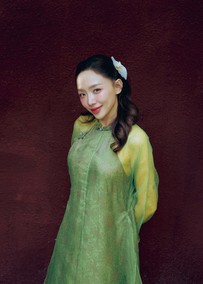 Tóc Tiên đã thực hiện một số bộ hình mặc áo dài vào dịp Tết Nguyên đán. Ảnh: FBNV