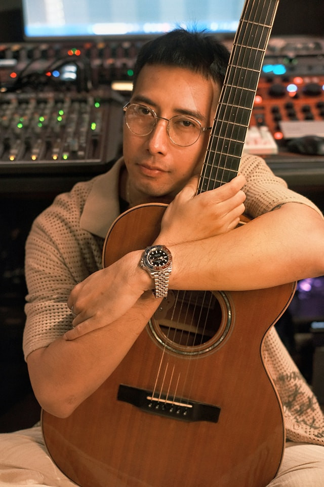 Nam ca sĩ nổi tiếng showbiz Việt thừa nhận mất giọng suốt 2 năm, cầu cứu khán giả Ảnh 2