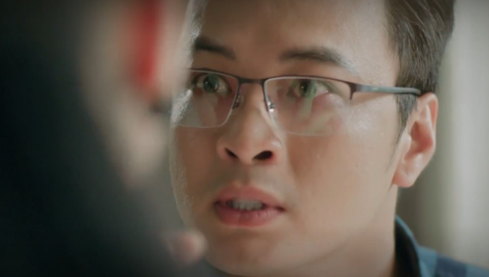 Luật sư Khang rơi vào tình thế sụp đổ