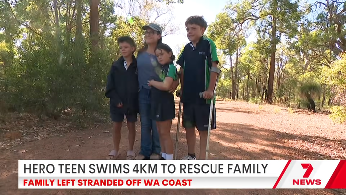 Cậu bé 13 tuổi bơi suốt 4 giờ giữa biển dữ, cứu sống mẹ và hai em Ảnh 4