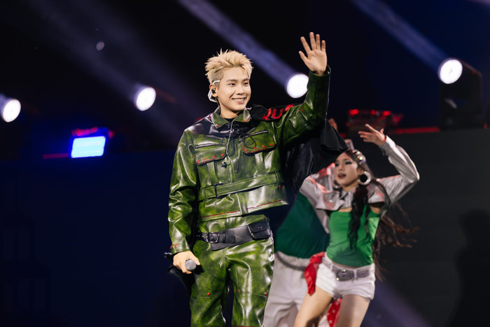 Cộng đồng mạng 'dậy sóng' với đoạn clip của Quân A.P Ảnh 1