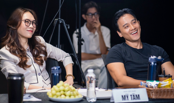 Tại showcase, cả hai lần đầu công khai nói về những tranh luận căng thẳng trong quá trình làm phim