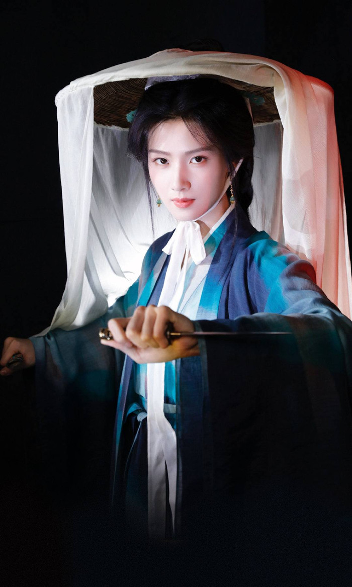 Đường đua phim cổ trang khởi động: Mạnh Tử Nghĩa dẫn đầu, Ngu Thư Hân gặp sóng gió Ảnh 10