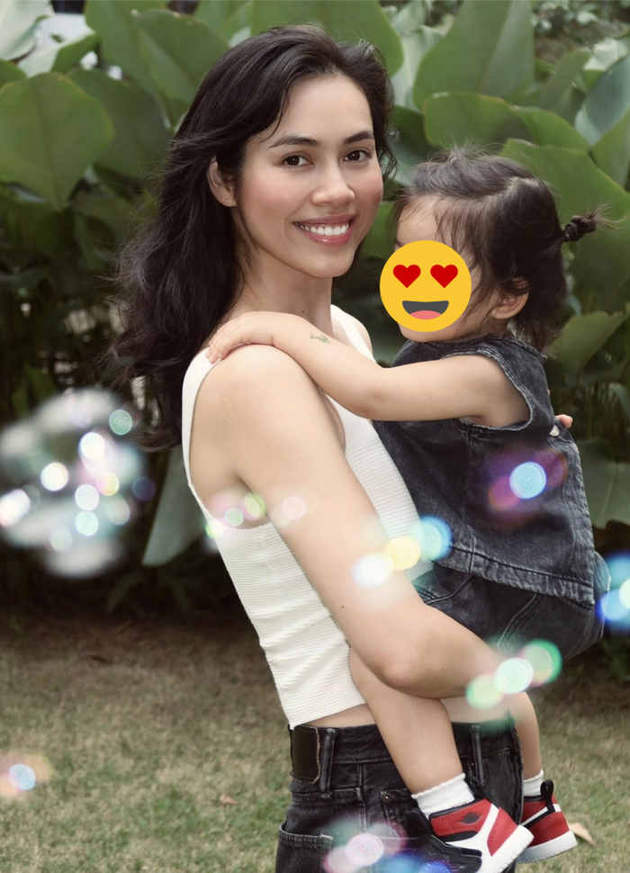 Hình ảnh mới nhất của Vũ Hoàng My và con gái. Ảnh: FBNV