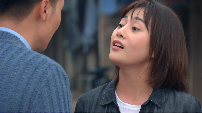 Vai diễn Phương Nam trong Hương Vị Tình Thân của Phương Oanh tuy thành công song vẫn gây tranh cãi vì thoại thiếu tự nhiên&nbsp;