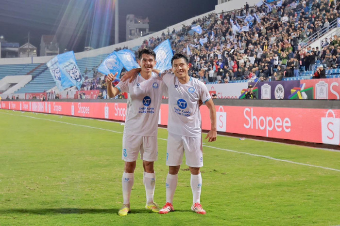 Nguyễn Xuân Son đã không thi đấu nhưng Nam Định vẫn suýt thắng đại diện Malaysia Johor Darul Ta’zim. Ảnh: CLB Nam Định