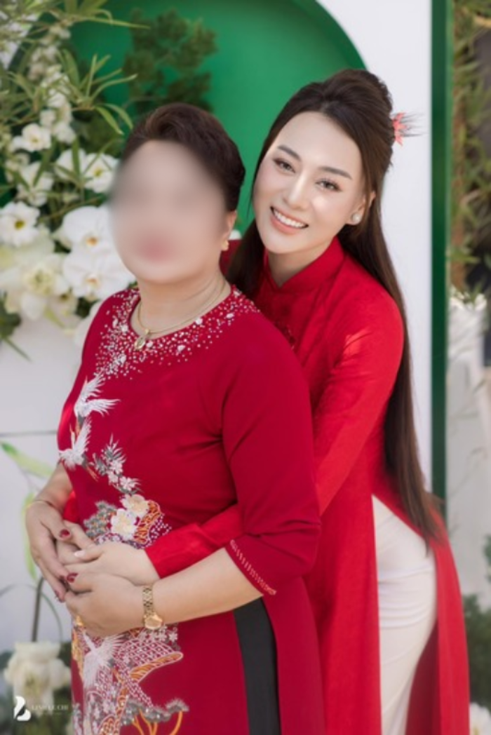 Phương Oanh và gia đình hiện chưa đưa ra phản hồi chính thức trước thông tin đang lan truyền trên mạng xã hội. Ảnh: FBNV