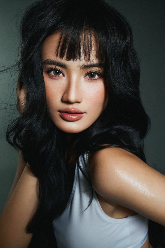 Nhiều khán giả bất ngờ trước hình ảnh mới của Ý Nhi.