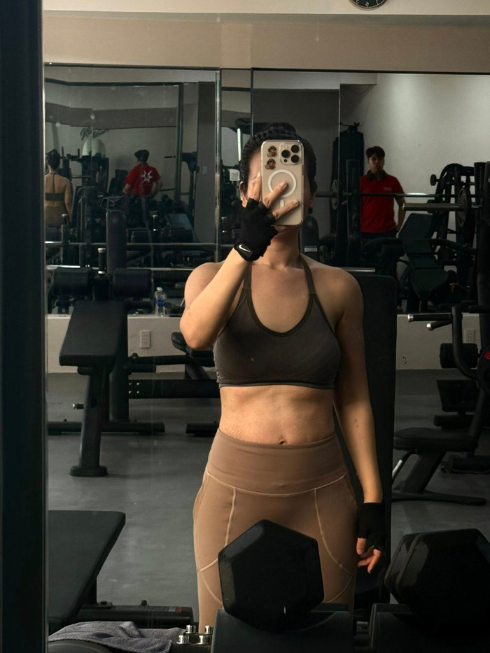 Chiếc điện thoại 8 chữ số đã nhiều lần xuất hiện trên trang cá nhân của Võ Hạ Trâm. Ảnh: FBNV