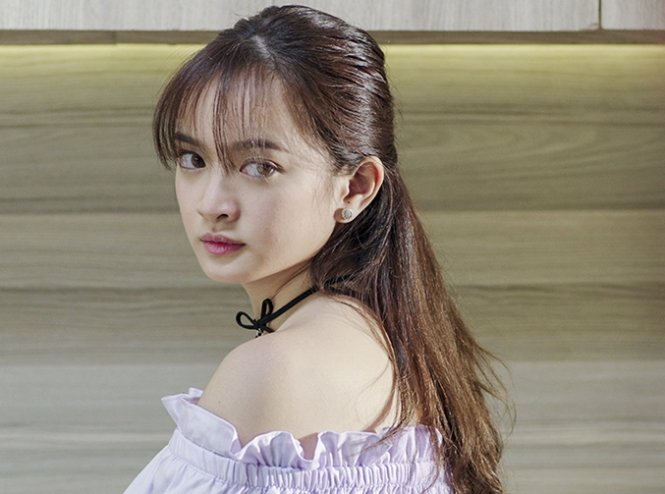 Hình ảnh Kaity Nguyễn thời điểm Em chưa 18 gây sốt.