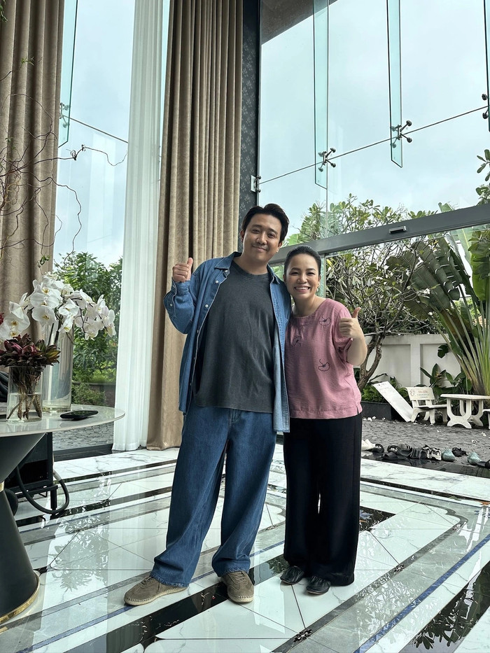 Lê ang và Trấn Thành có mối quan hệ tốt đẹp từ lúc nữ diễn viên tham gia các chương trình hài nổi tiếng như Thách thức danh hài, Đấu trường tiếu lâm - Ảnh: FBNV