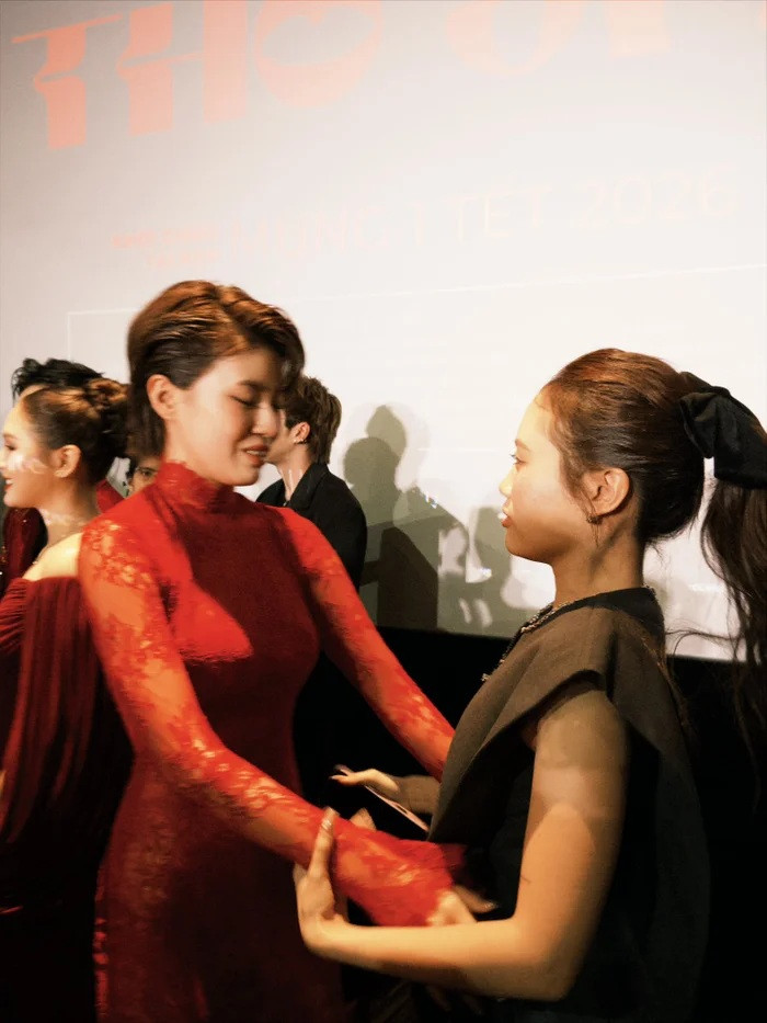 Nữ ca sĩ hết lòng ủng hộ, chúc mừng khi Pháo lần đầu đóng phim điện ảnh.