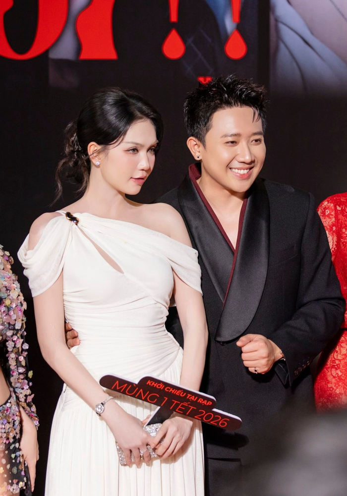 Ngọc Trinh ở buổi ra mắt phim của Trấn Thành.