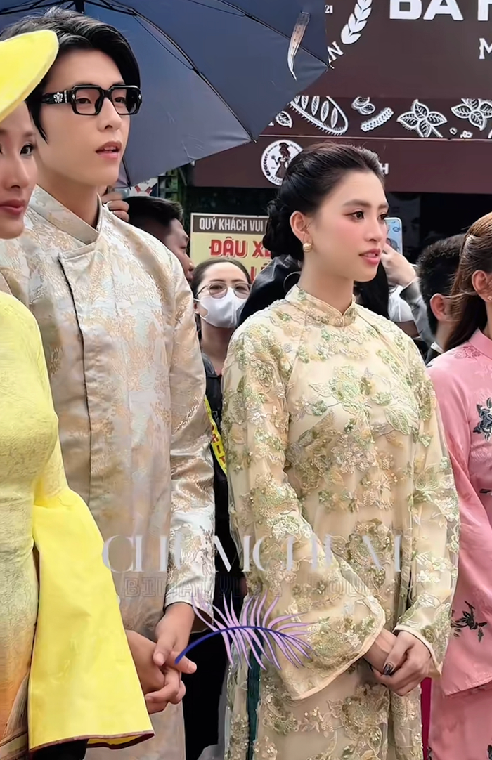 Nam chính phim Trấn Thành và Tiểu Vy đều xuất hiện chung một khung hình. Ảnh: khanhnguyen1509