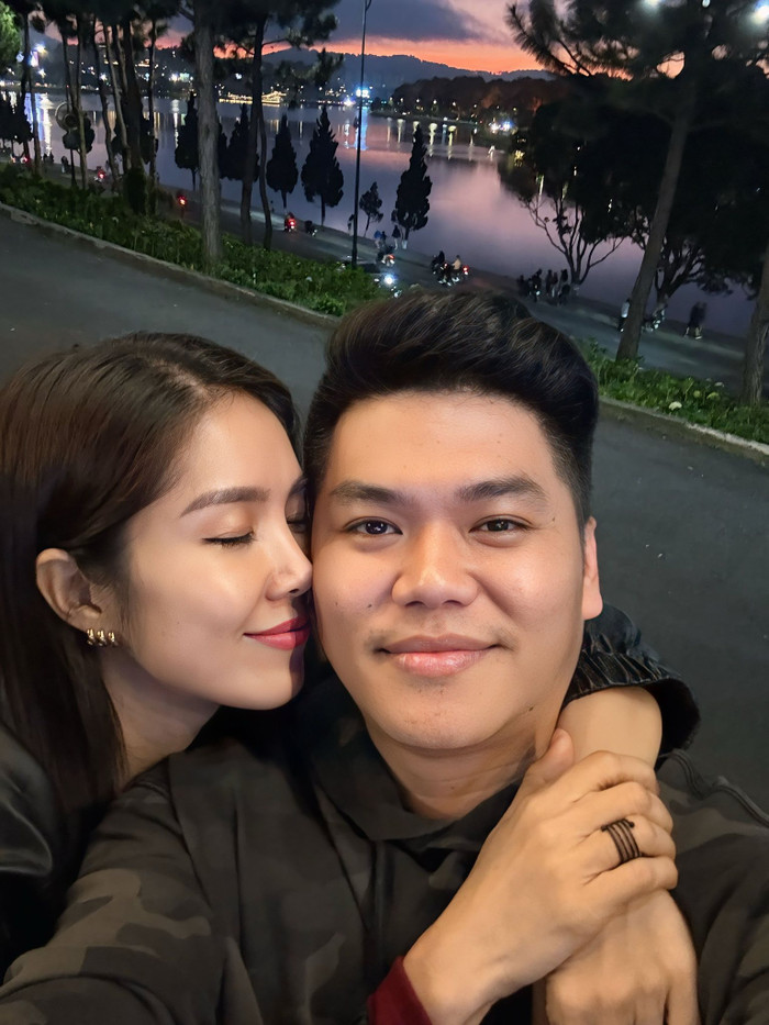 Lê Phương hiện có hôn nhân hạnh phúc bên ông xã Trung Kiên.