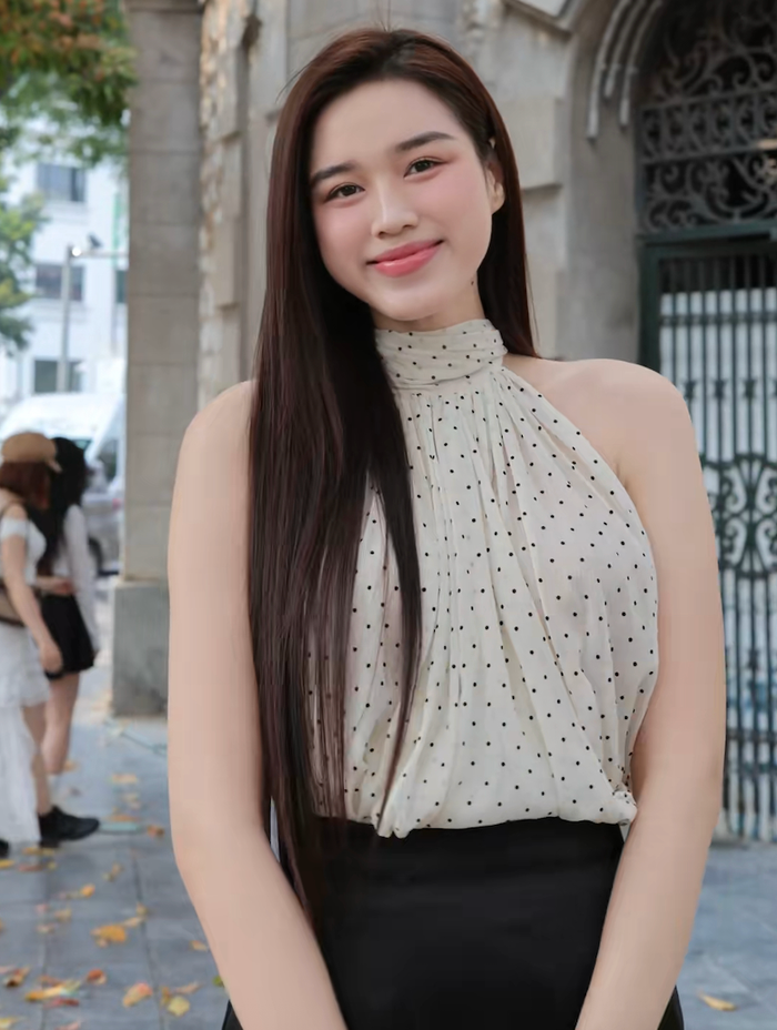 Đỗ Thị Hà được nhận xét ngày càng xinh đẹp, tươi tắn sau khi kết hôn. Ảnh chụp màn hình