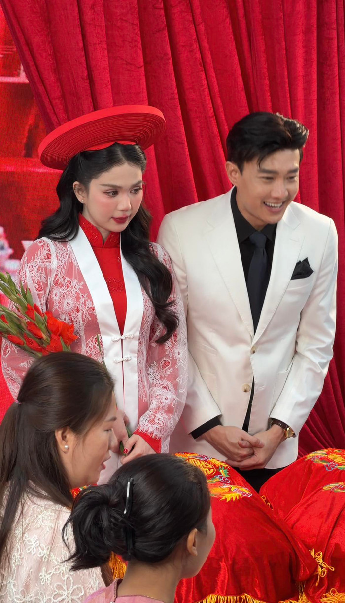 Quốc Trường mới đây đã công khai bức ảnh bên Ngọc Trinh (Ảnh: FBNV).