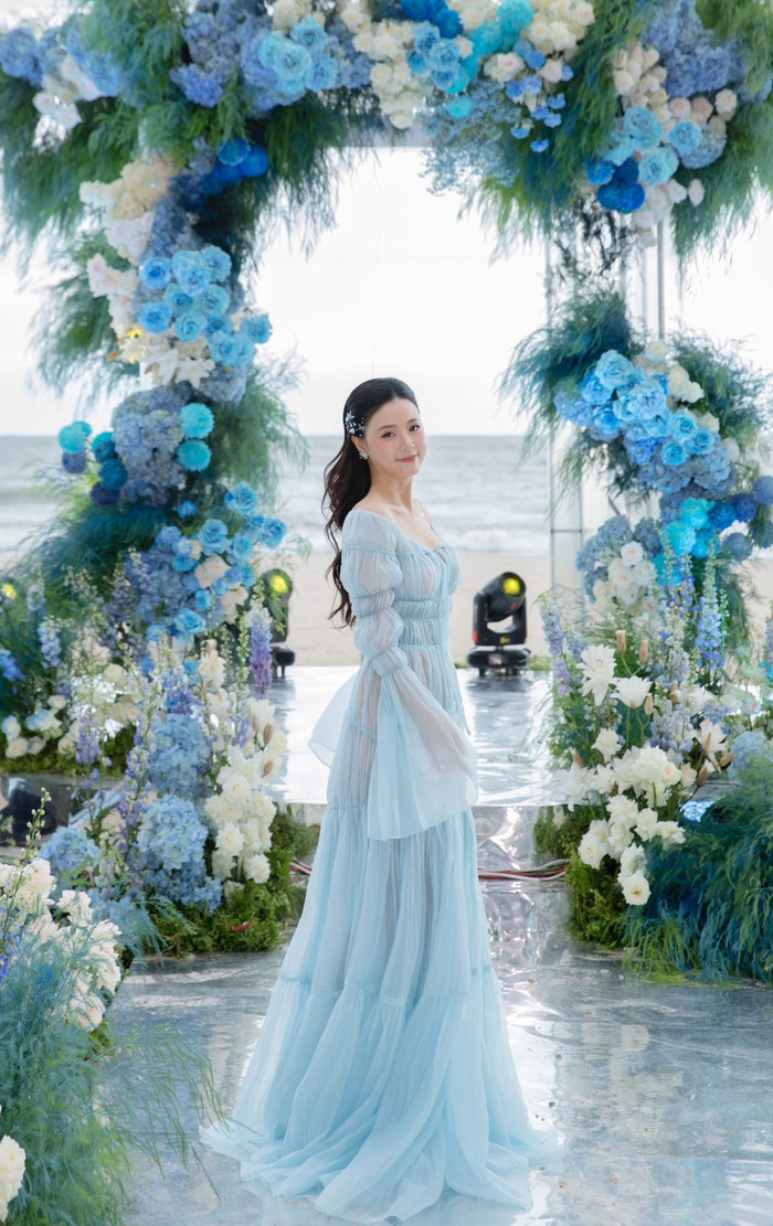 Midu phản ứng trước bức ảnh cưới của Quốc Trường và Ngọc Trinh (Ảnh: FBNV).