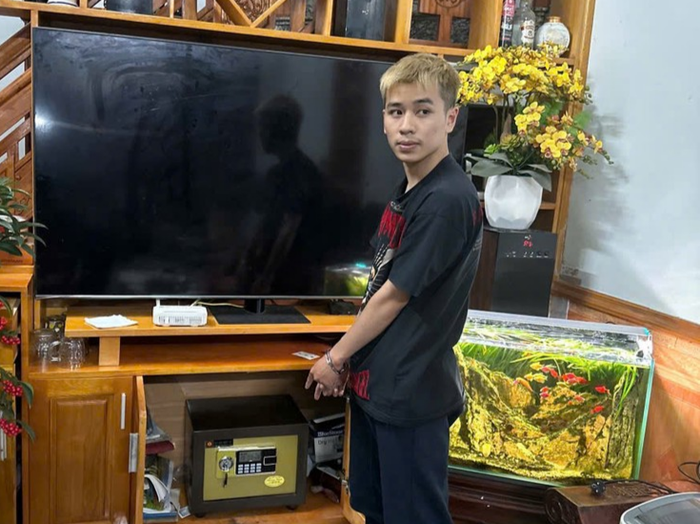 Đối tượng Thân Văn Nam tại hiện trường vụ trộm&nbsp;