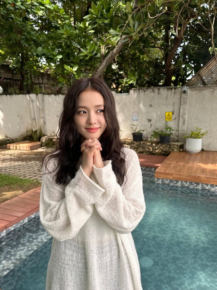 Nhan sắc xinh đẹp của Jisoo đã nhận được sự quan tâm từ phía khán giả trong những ngày ra mắt với BLACKPINK. Ảnh: IGNV