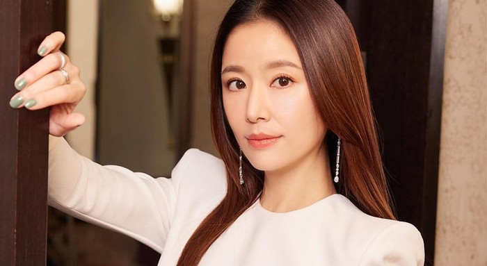 Lâm Tâm Như được nhận xét ngày càng trẻ trung trông thấy sau khi về chung một nhà với Hoắc Kiến Hoa. Ảnh: IGNV