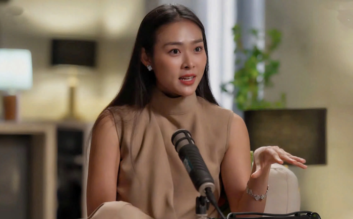 Dù được khán giả gọi vui là 'vía trăm tỷ', Diệp Bảo Ngọc cho rằng thành công phòng vé là nỗ lực chung của cả ê-kíp