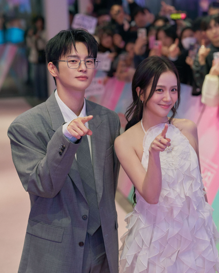 Jisoo trở lại màn ảnh nhỏ với vai nữ chính trong series lãng mạn công nghệ Boyfriend on Demand