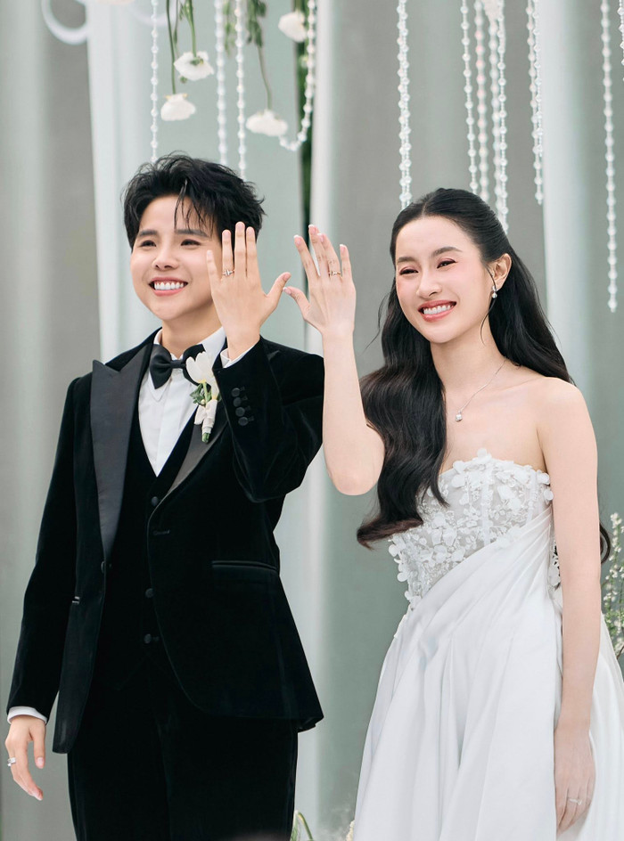 Vũ Cát Tường đang có cuộc sống bình yên bên bạn đời Thu Trang. Ảnh: FBNV