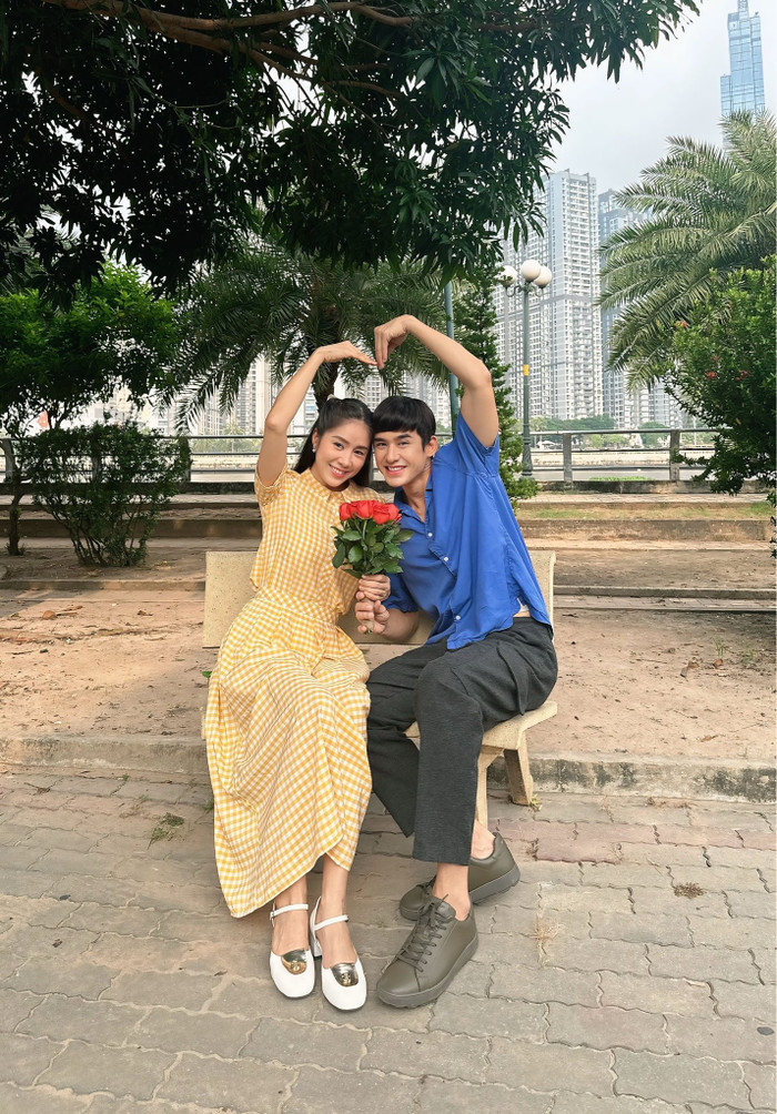 Lê Phương và Lương Thế Thành hài hước tung hứng trên mạng xã hội khiến nhiều khán giả thích thú.