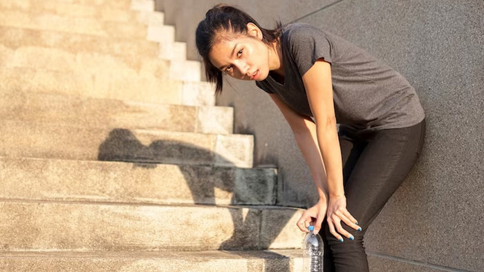 3 biểu hiện khi leo cầu thang có thể phản ánh tình trạng tim mạch Ảnh 1