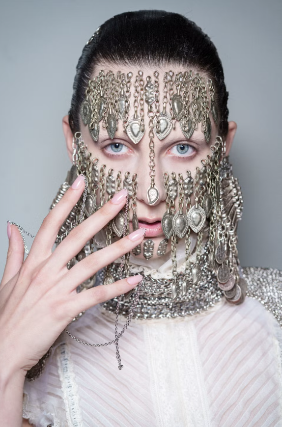 5 xu hướng móng tay mùa xuân từ sàn diễn New York Fashion Week Ảnh 4