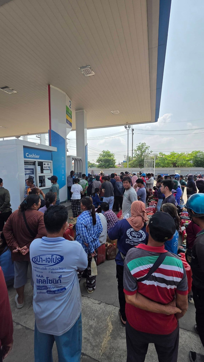 Hàng loạt cây xăng tại Thái Lan 'thất thủ', cạn kiệt nguồn cung cấp Ảnh 2