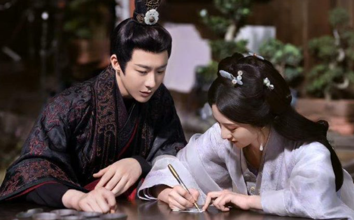 Tống Tổ Nhi và Lưu Vũ Ninh trong bộ phim cổ trang Chiết Yêu