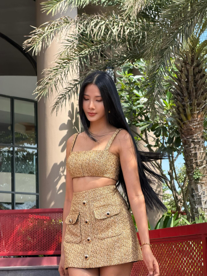 Hoàng Thùy khoe vẻ đẹp căng tràn, đôi chân 1m15 thành tâm điểm Ảnh 4