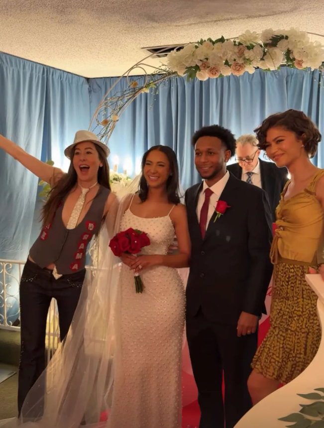 Zendaya khiến khách mời bất ngờ khi xuất hiện trong lễ cưới của một cặp đôi tại sự ki