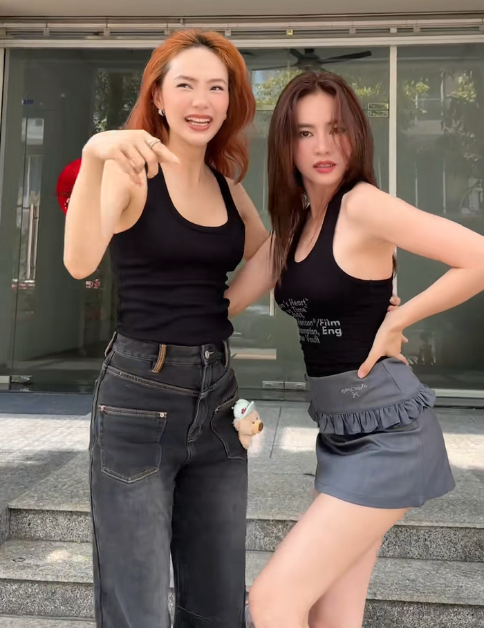 Minh Hằng 'bất lực' trước sự tinh nghịch của Ninh Dương Lan Ngọc. Ảnh chụp màn hình