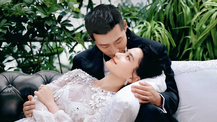 Đậu Kiêu và Hà Siêu Liên từng làm đám cưới hoành tráng ở Bali (Indonesia) vào năm 2023. Ảnh: Weibo