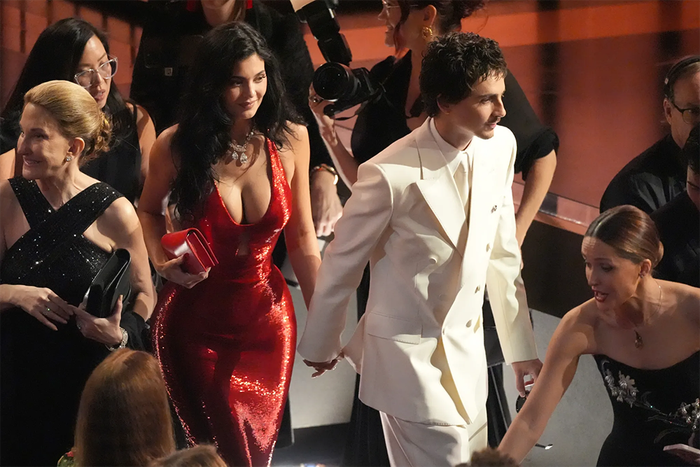 Kylie Jenner và Timothée Chalamet.