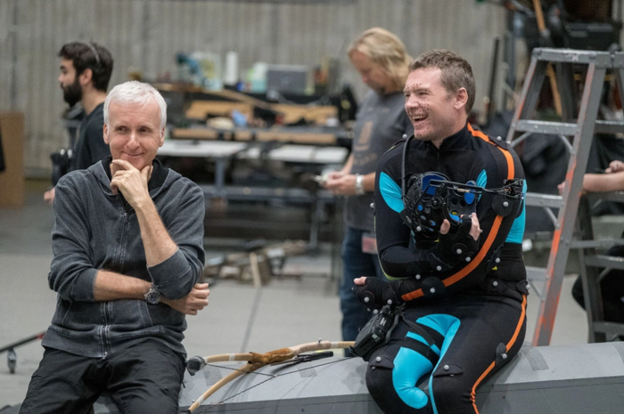 Đạo diễn James Cameron trên trường quay của phần phim thứ ba trong loạt Avatar