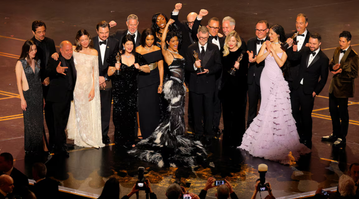 Đoàn phim One Battle After Another nhận giải Phim hay nhất tại Oscar 2026