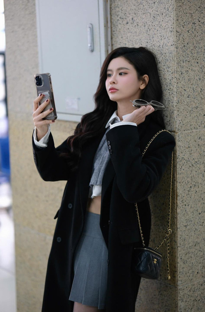 Trương Quỳnh Anh được nhiều khán giả nhận xét là vẫn giữ được sự trẻ trung, cuốn hút.