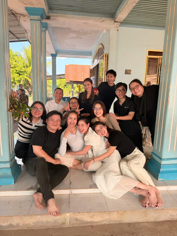 Hoa hậu Ngọc Châu chia sẻ khoảnh khắc đẹp bên Khánh Vân, Phương Linh... ở quê nhà Tây Ninh.