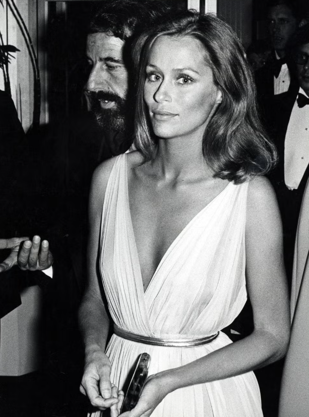 Kiểu tóc bob của siêu mẫu Lauren Hutton tại lễ trao giải Oscar năm 1975. Ảnh: Getty Images