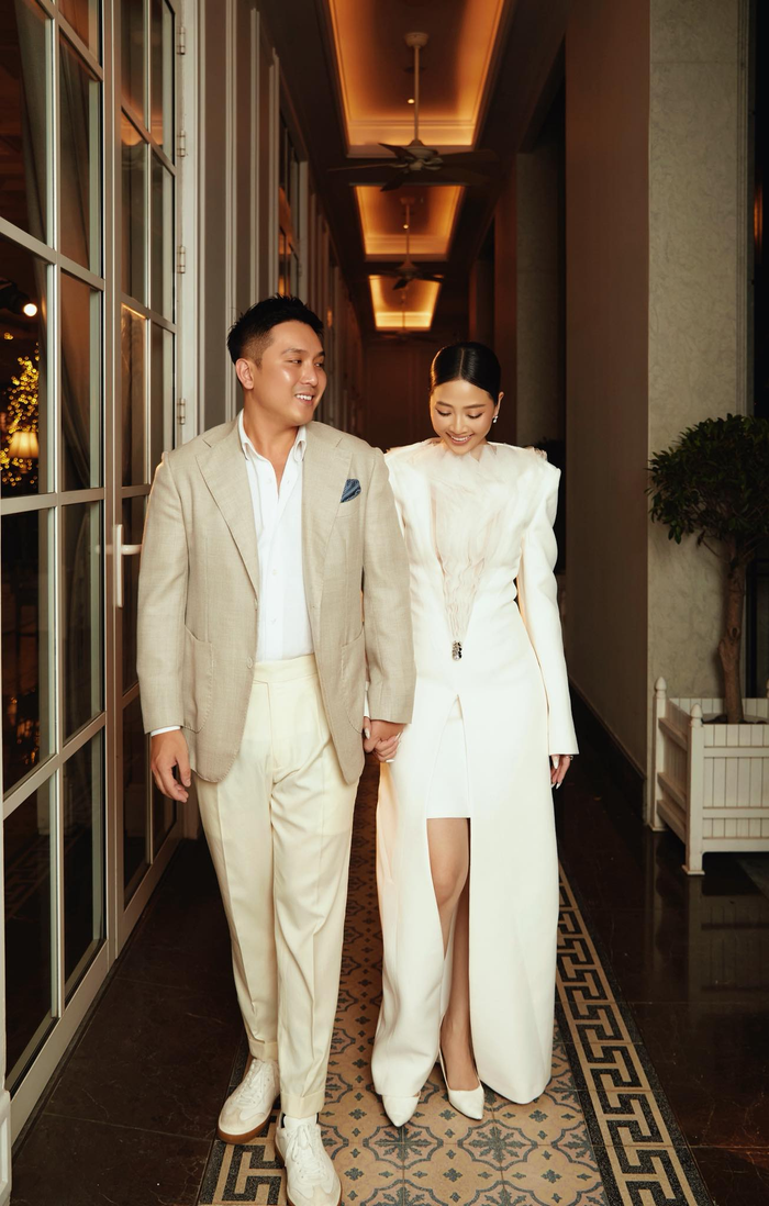 Liêu Hà Trinh và ông xã Anh Khoa.