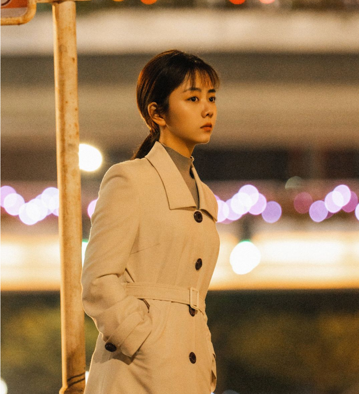 Bộ phim Núi Và Biển Của Tôi do Đàm Tùng Vận đảm nhận vai chính cũng ghi nhận thành tích ấn tượng.